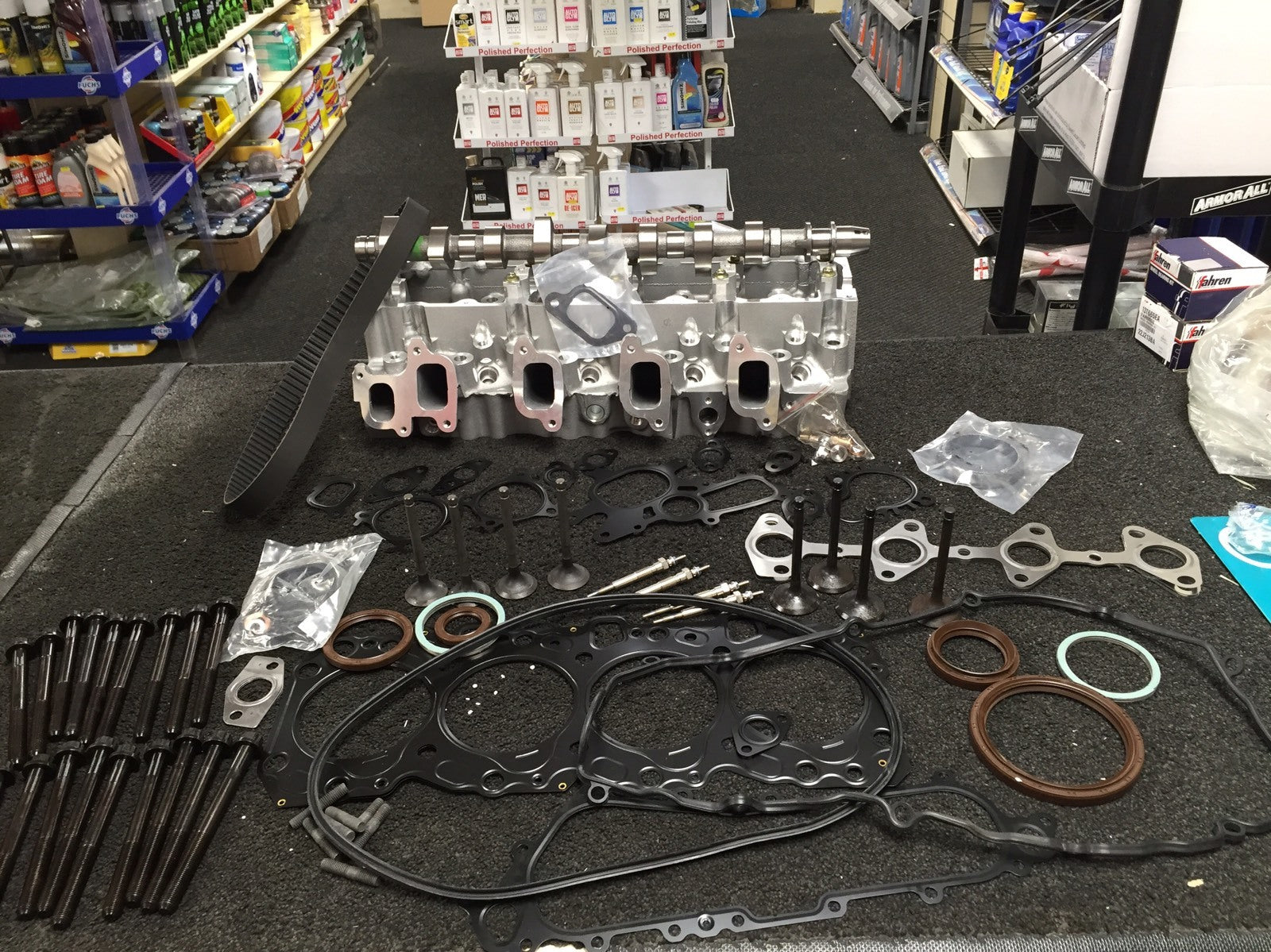 LANDCRUISER KZJ90 KZJ95 3.0TD 1KZ CYLINDER HEAD ASSEMBLED HEAD GASKET BOLT SET