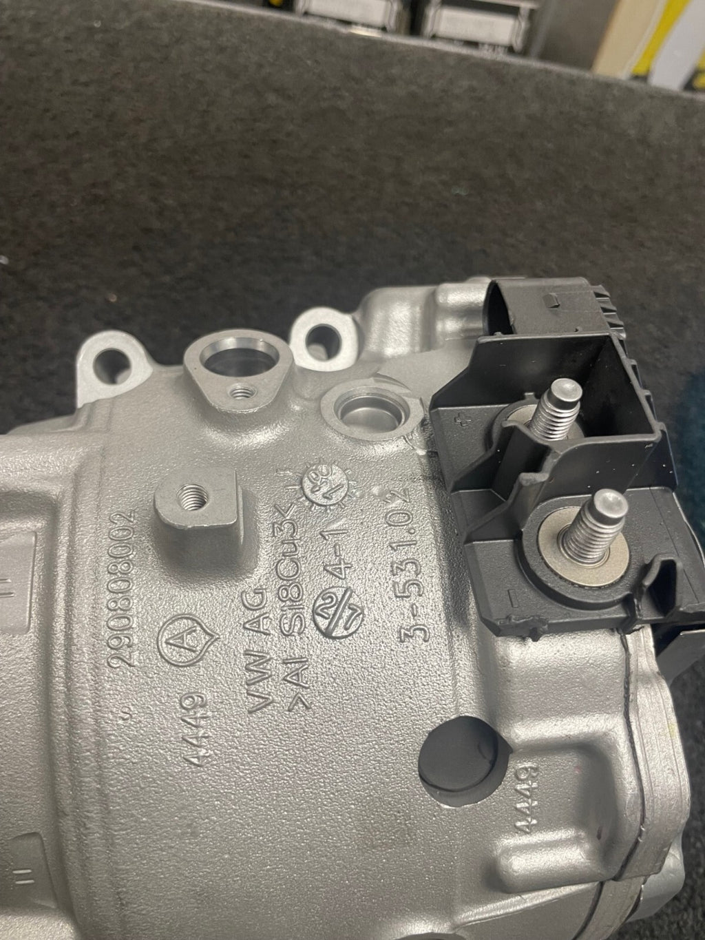 GENUINE ALTERNATOR AUDI RS6 RS7 RSQ8 BENTAYGA  MILD HYBRID CONTINENTAL 48v 250am