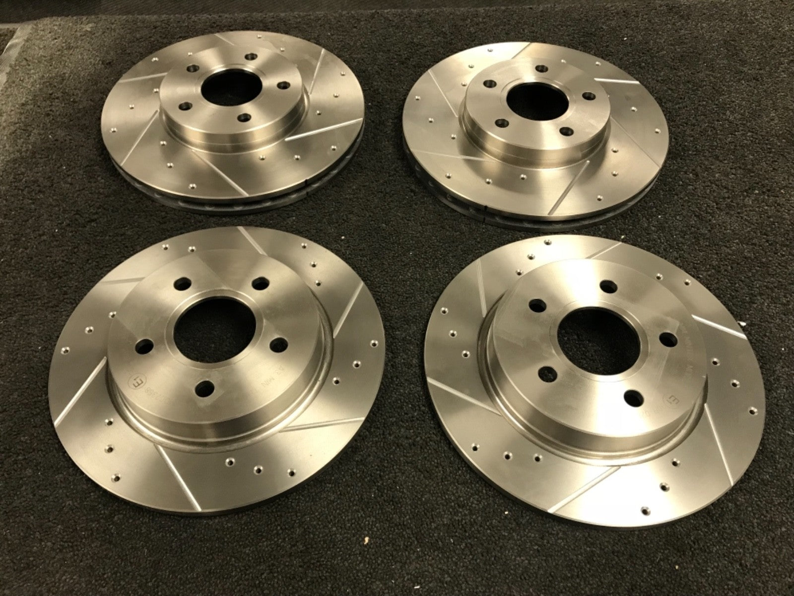 FORD FOCUS MK3 1.0ECO 1.6TDCi  BRAKE DISC CROSS DRILLED GROOVED FRONT REAR