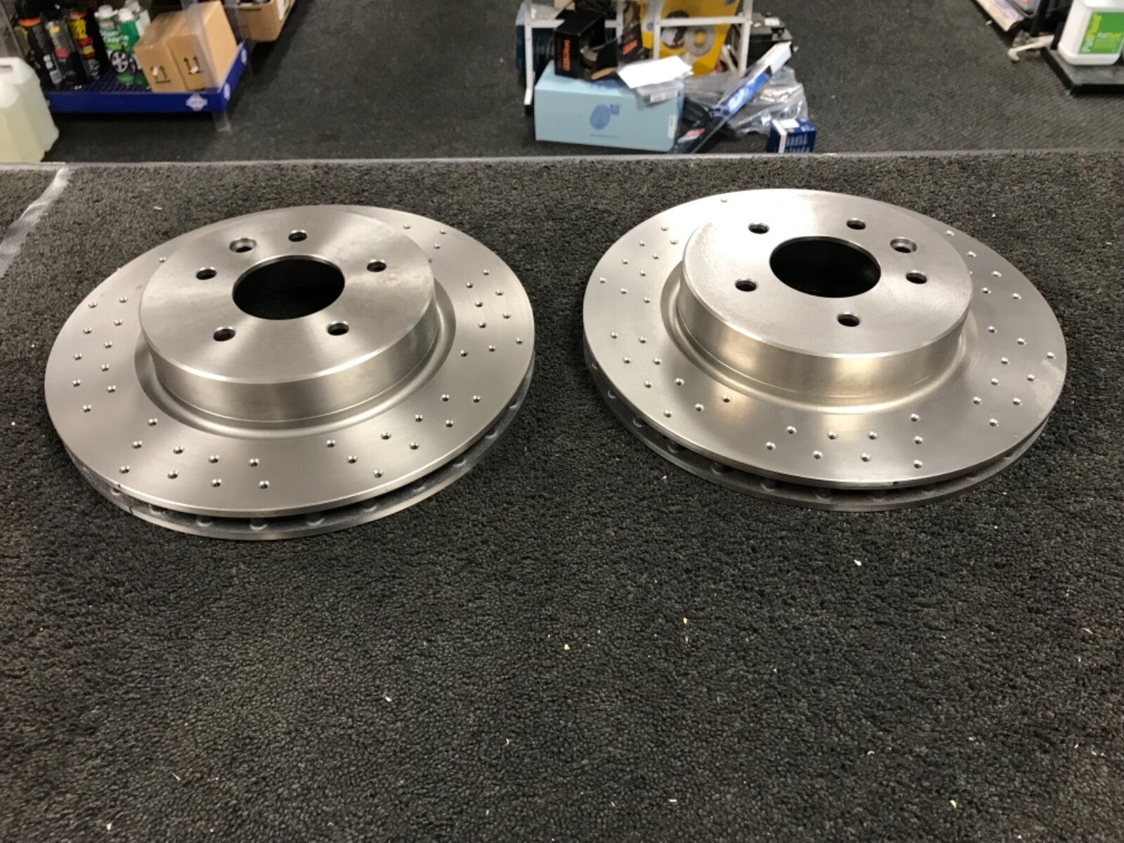 REAR BRAKE DISCS CROSS DRILLED PERFROMANCE FIT FOR JAGUAR XKR XK8 JLM21281 