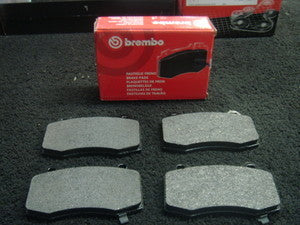 FOR NISSAN 350Z 350 Z DISC BRAKE PADS BREMBO FRONT FULL SET P56047