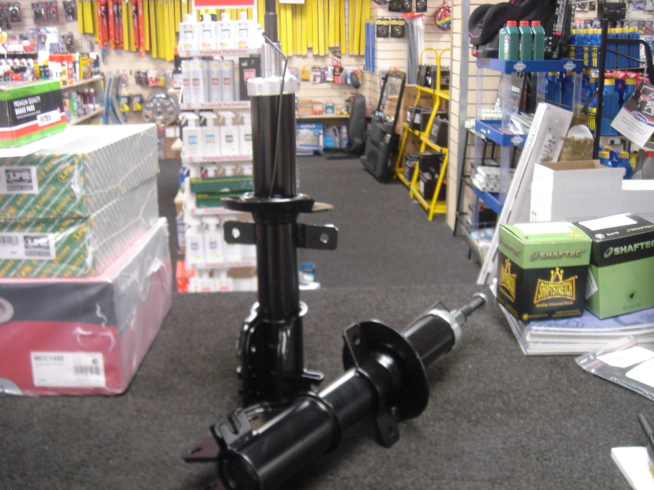 FORRENAULT TRAFIC VAUXHALL PRIMASTAR VIVARO FRONT SHOCK ABSORBER LEFT RIGHT 