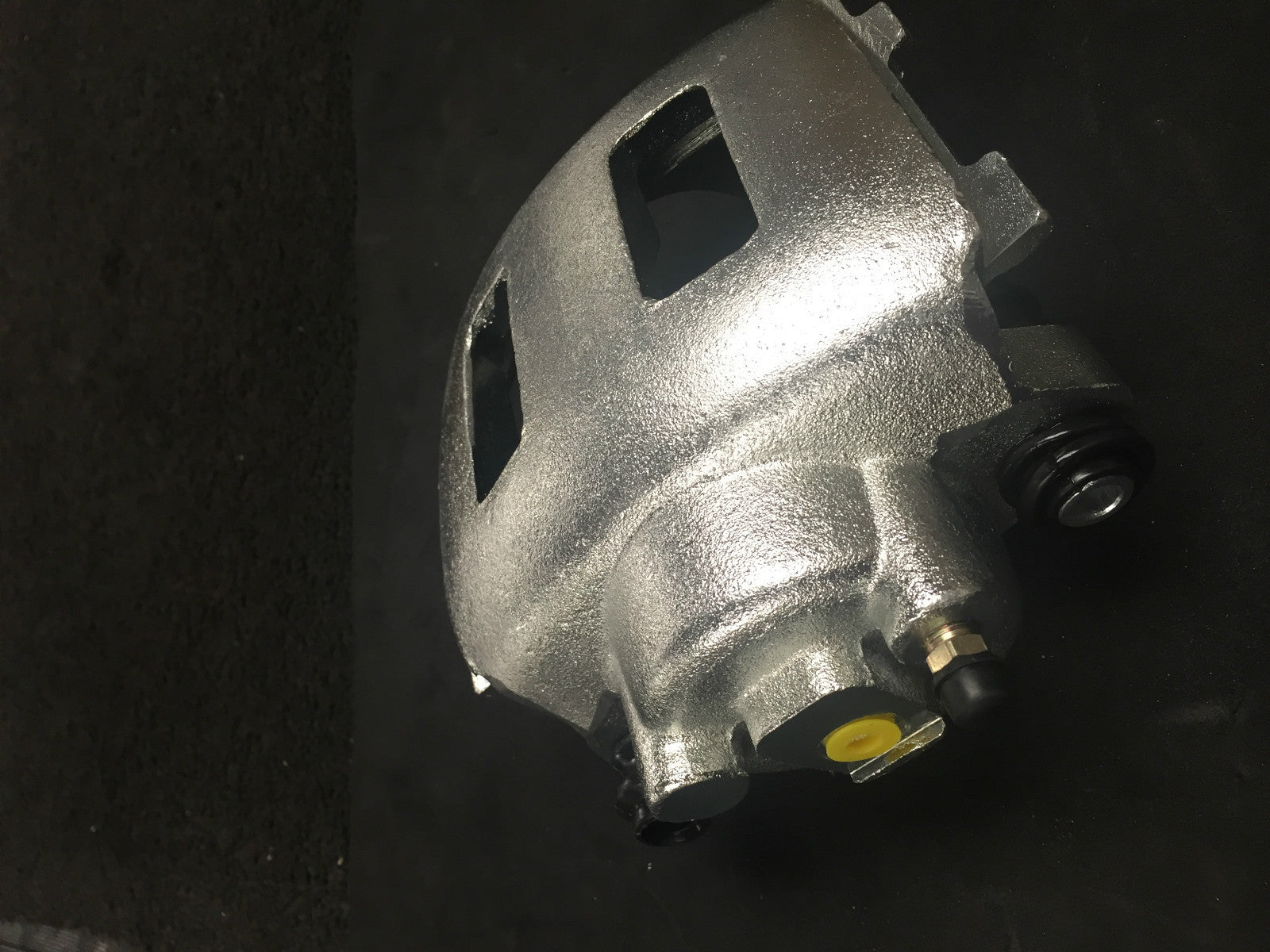 FRONT RIGHT FOR  CALIPER  CHEROKEE XJ GRAND CHEROKEE ZJ WRANGLER YJ & TJ 5252984
