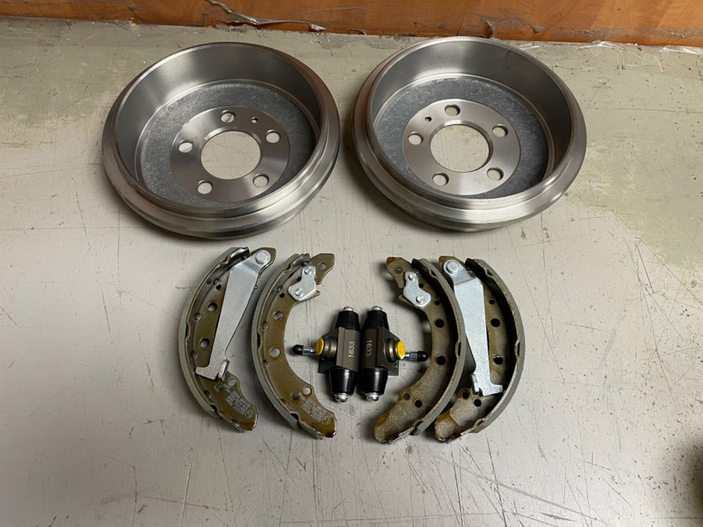 SKODA FABIA POLO CORODBA IBIZA 2 REAR BRAKE DRUMS  BRAKE SHOES CYLINDER 5 STUD