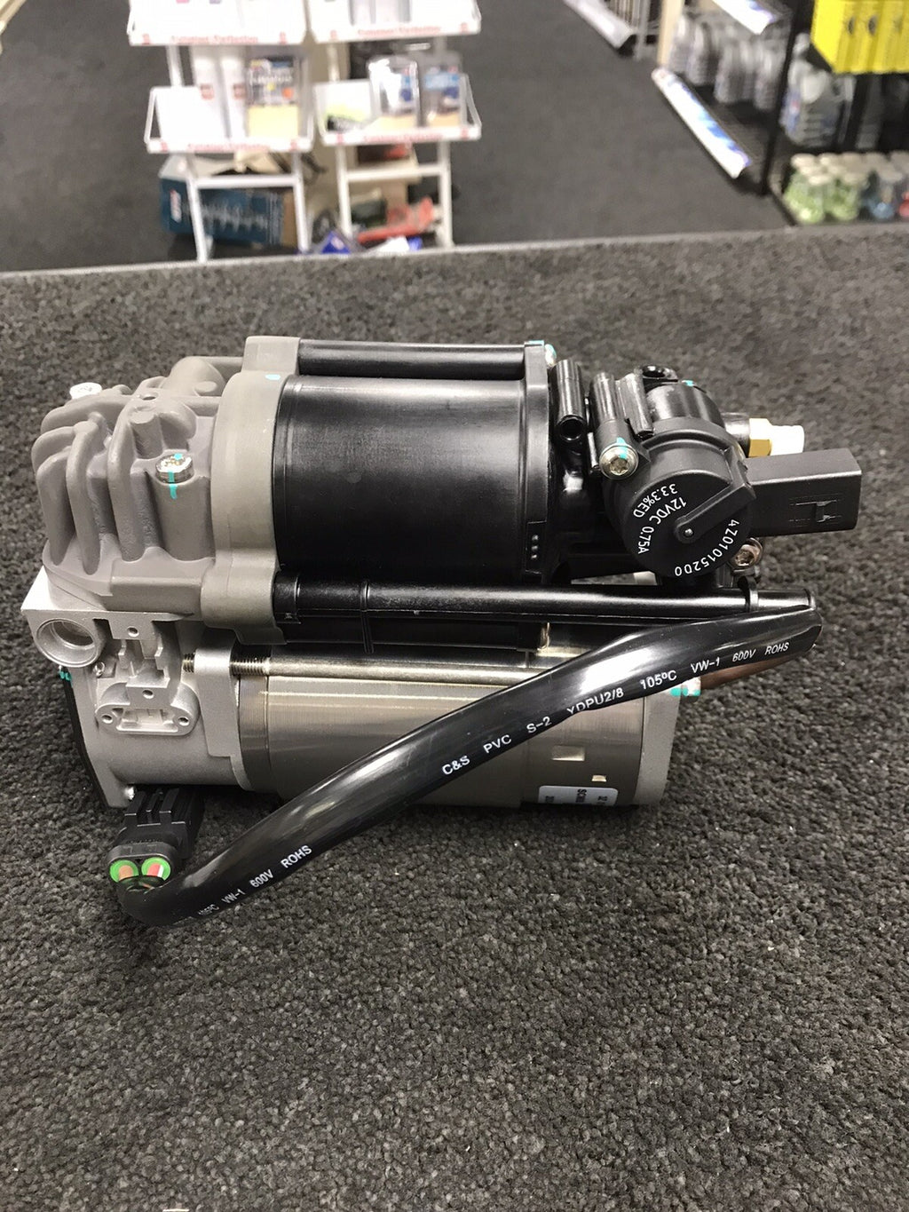 REAR AIR SUSPENSION COMPRESSOR FOR MERCEDES E-Class W212 S212 NEW 