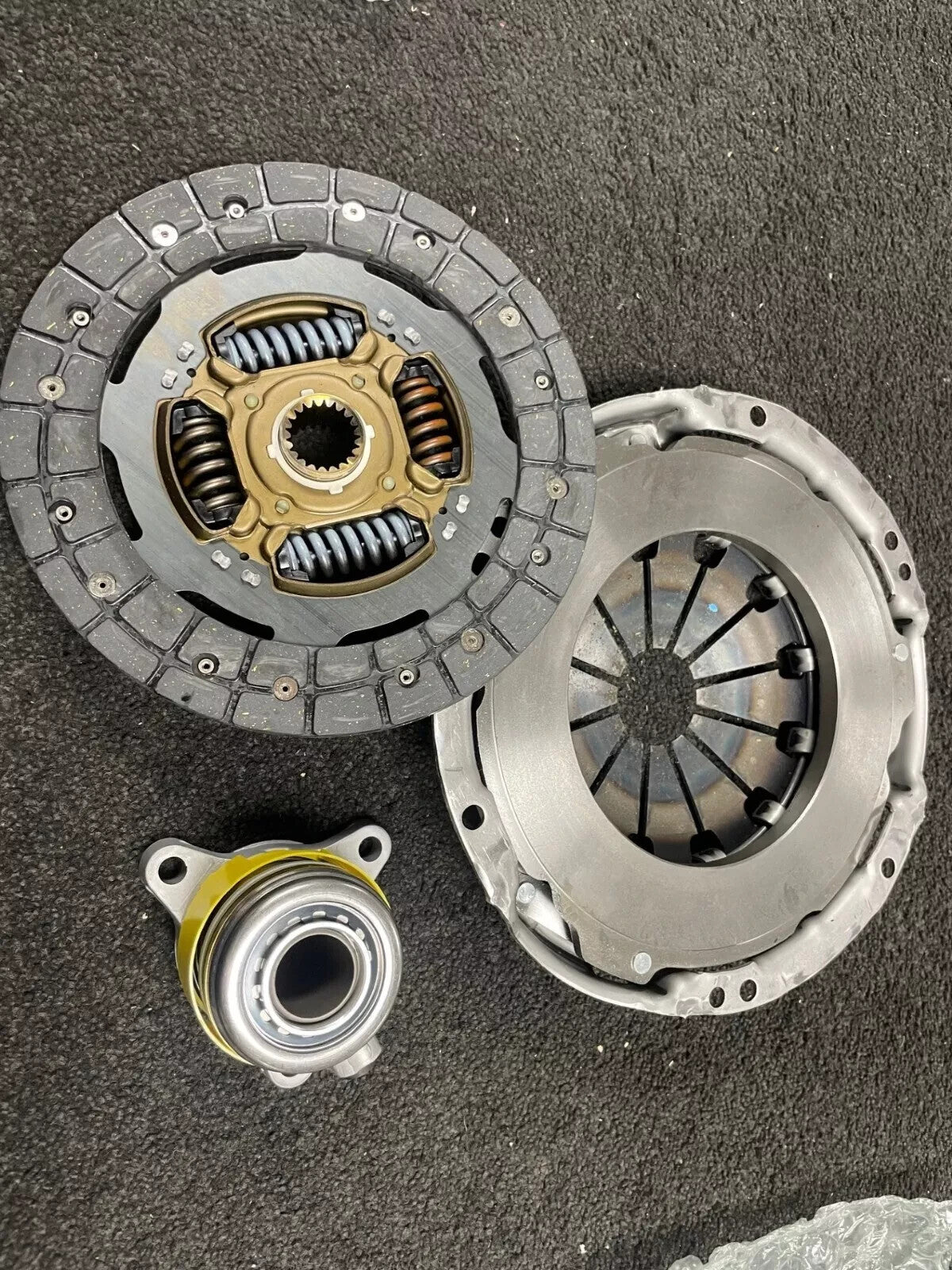 3PCE CLUTCH KIT CYLINDER FOR TOYOTA AURIS 1.4D4D 2007-15 6 SPEED MANUAL