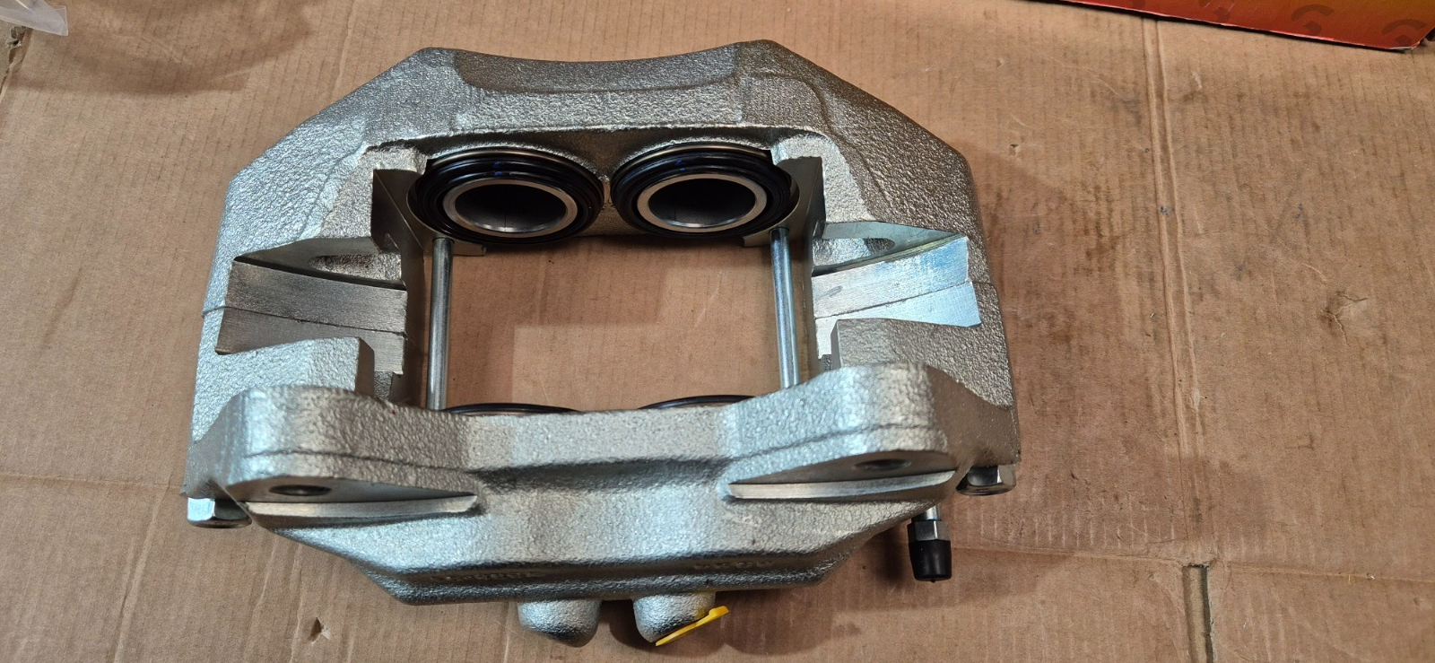 FRONT OS RH BRAKE CALIPER FOR TOYOTA HILUX VIGO INVINCIBLE 2.5 3.0 D4D 2006-14