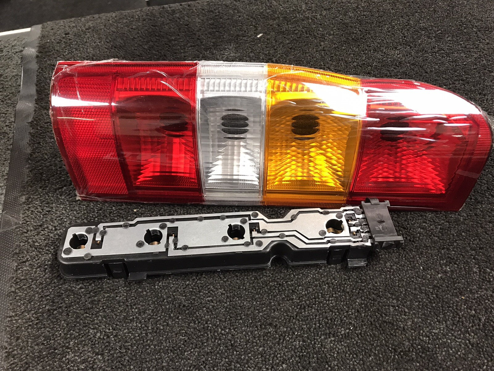 FORD TRANSIT Mk6 VAN 2000-2006 BACK REAR LIGHT LAMP PASSENGER LH SIDE  