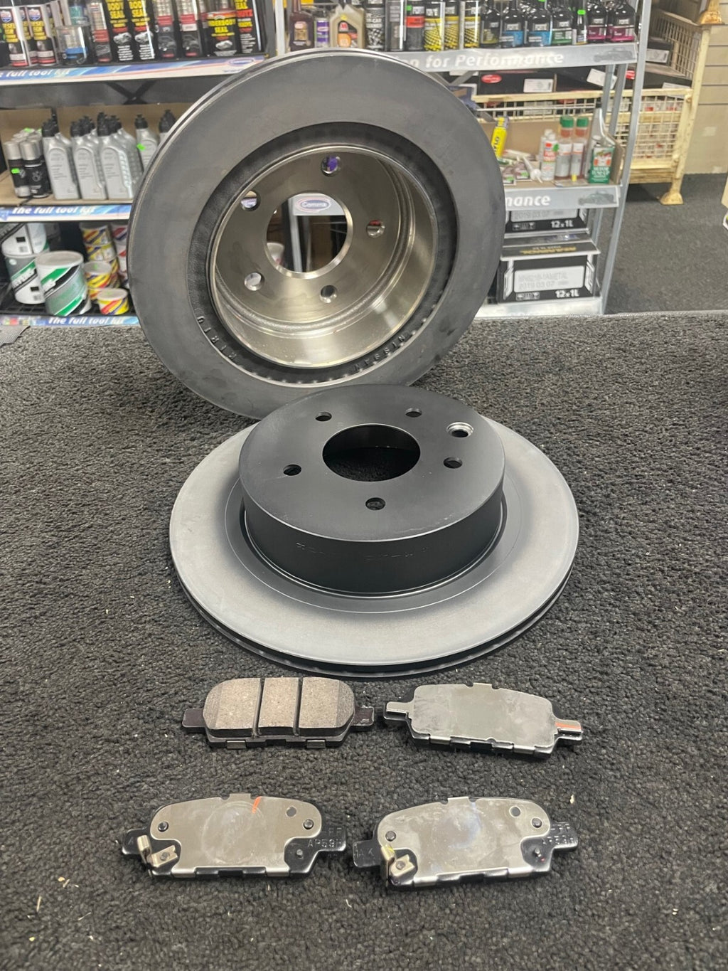 FOR NISSAN JUKE DiG-T NISMO RS REAR BRAKE CALIPER BRAKE DISC PADS