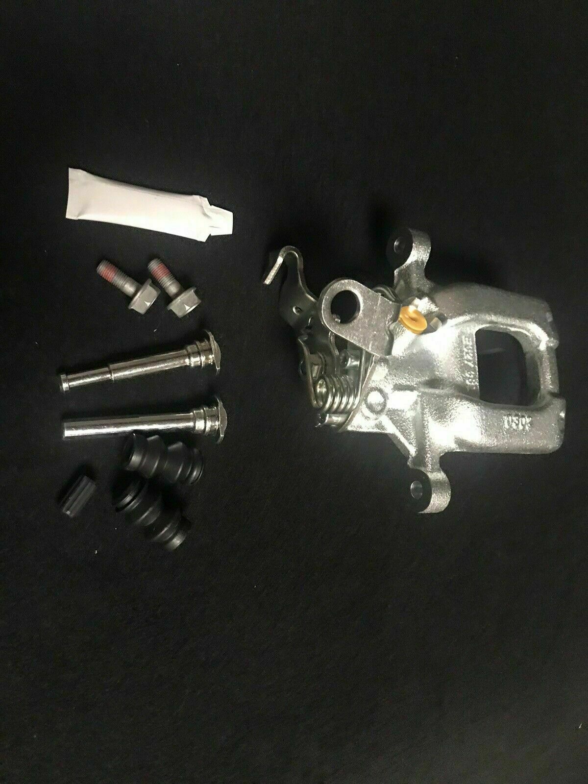 REAR BRAKE CALIPER LH NS SIDE SKODA OCTAVIA VRS MK2 1Z 272MM BOSCH