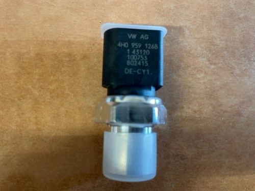 VW AUDI SKODA AIR CON PRESSURE SENSOR 5Q0959126A GENUINE NEW