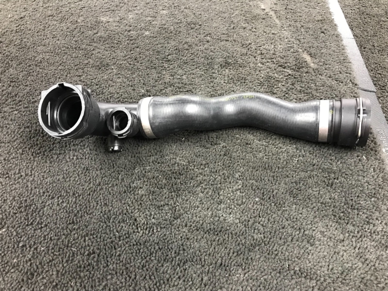 BMW E46 TOP RADIATOR COOLANT WATER HOSE 320I 325 330I 