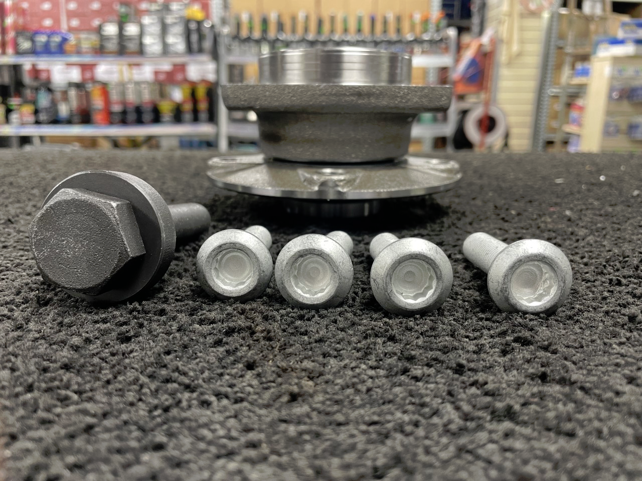 FOR AUDI A3 VW GOLF MK5 MK6 OE QUALITY FRONT WHEEL BEARING HUB KIT 3 STUD TYPE