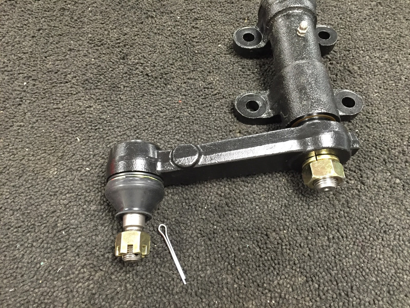 FOR MITSUBISHI SHOGUN STEERING IDLER WITH ARM 4M40 1993 TO 2000 MB831042