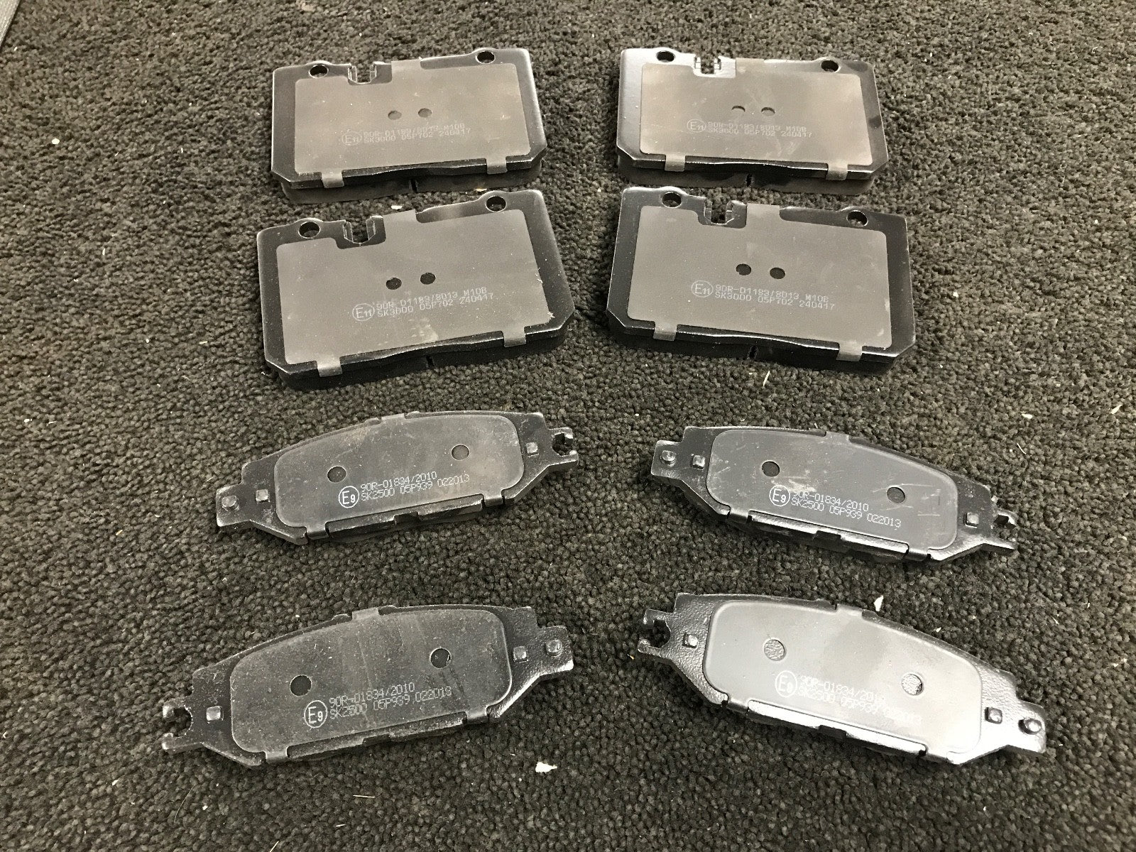 FOR LEXUS LS400 BRAKE PADS FRONT & REAR BRAKE PADS NEW
