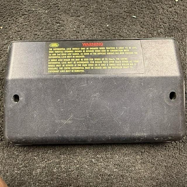 LANDROVER DEFENDER 90 110 TD5 300TDI FUSE BOX COVER AMR5069
