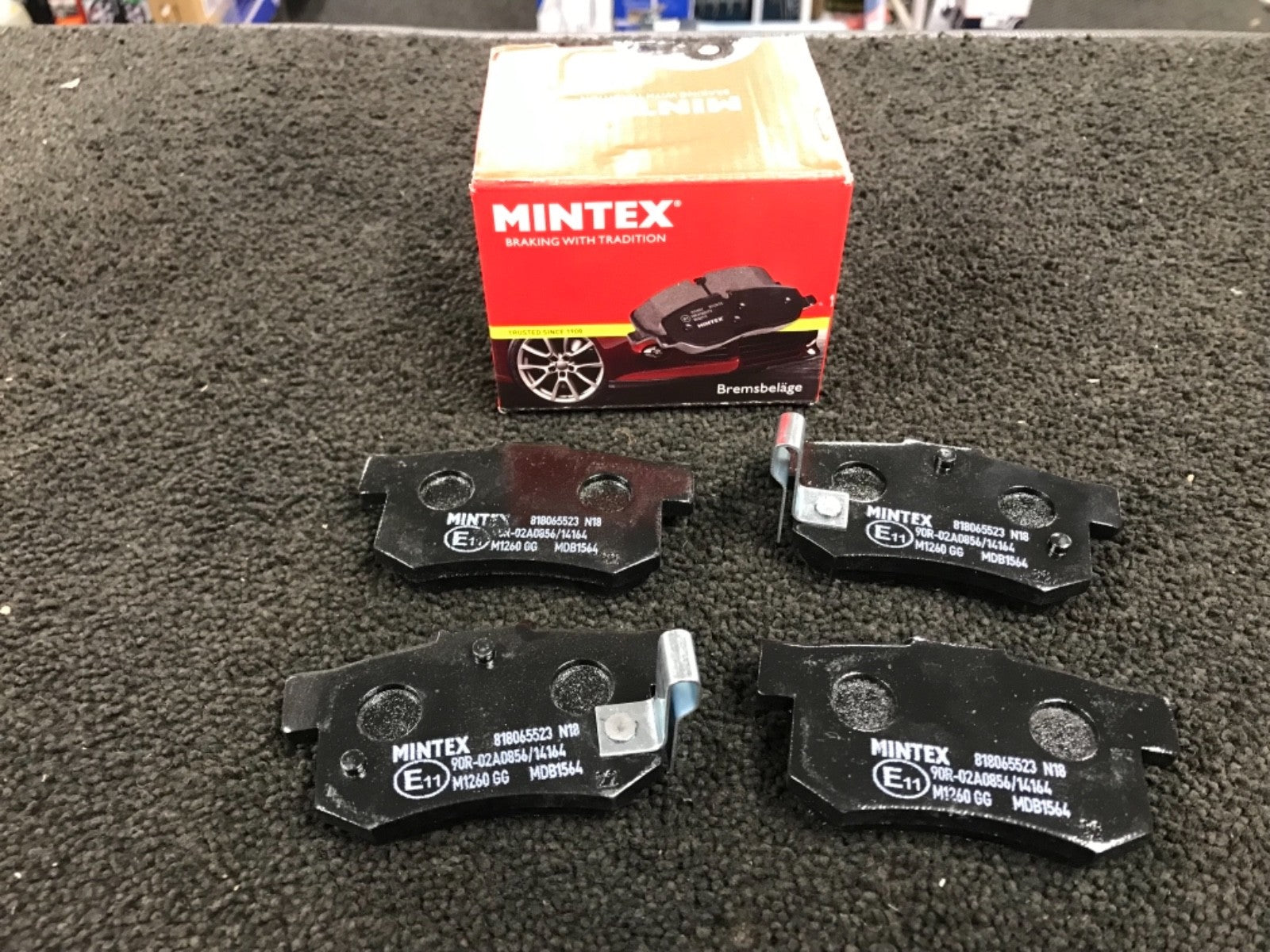 ROVER MG ZS ZR 1.4 1.6 1.8 BRAKE PADS REAR MINTEX