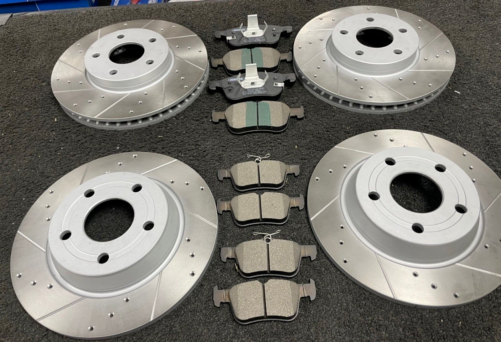 FIT FOR FOCUS ST-LINE (MK4 (C519))  FRONT REAR DRILLED GROOVED BRAKE DISCS