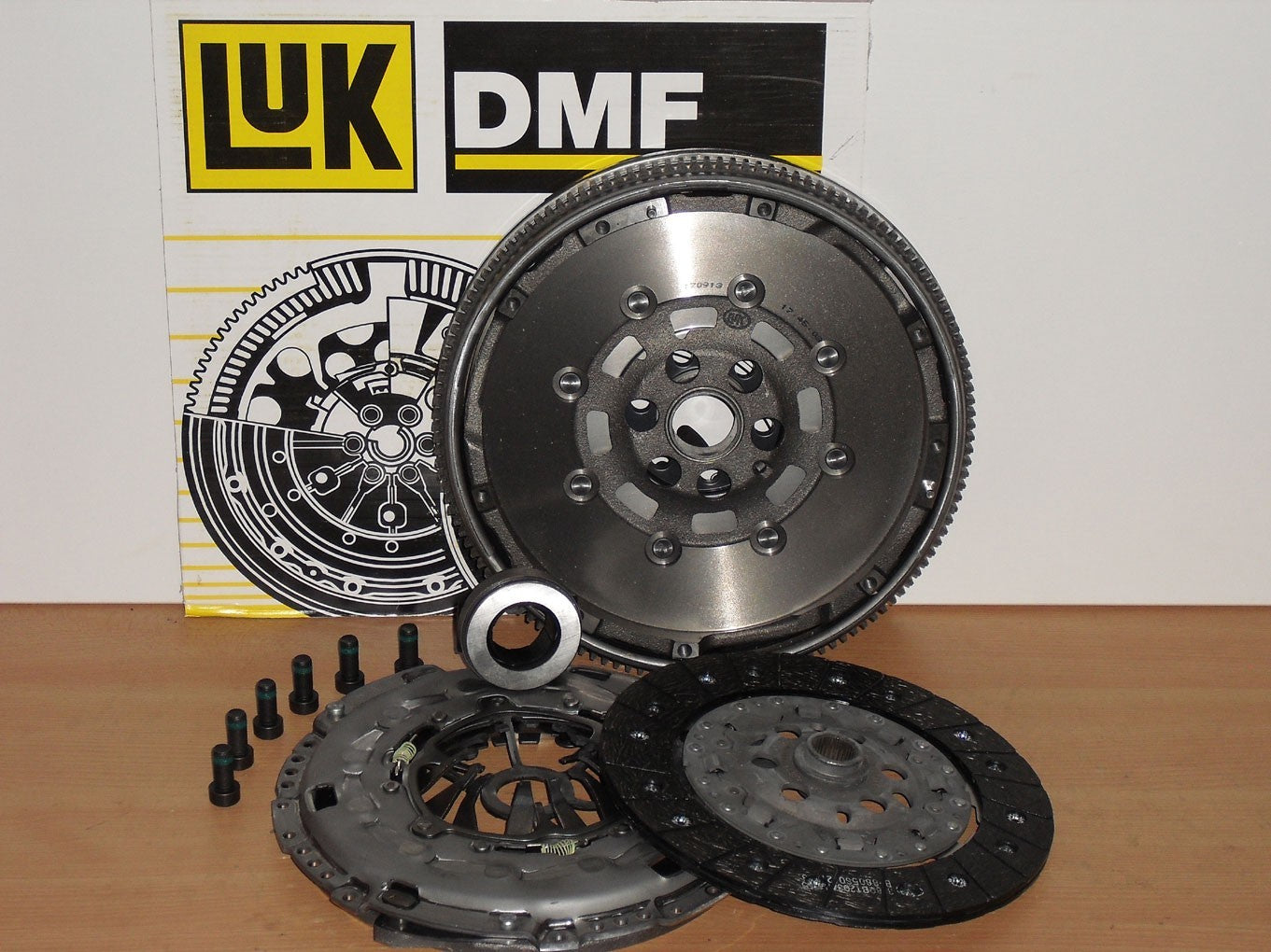 DUAL MASS FLY BOLTS WHEEL CLUTCH KIT SEAT VW AUDI SKODA 600 0006 00