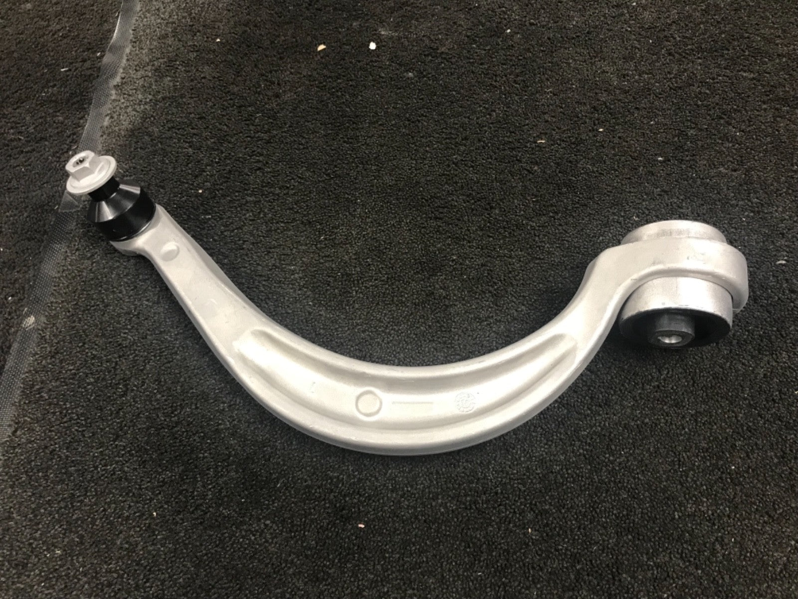 A4 TFSI TDi B9 2015ON FRONT LOWER  CONTROL WISHBONE ARM PASSENGER SIDE LH