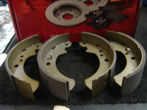 for LDV CONVOY 2.5D TD BRAKE SHOES TWIN WHEELER REAR