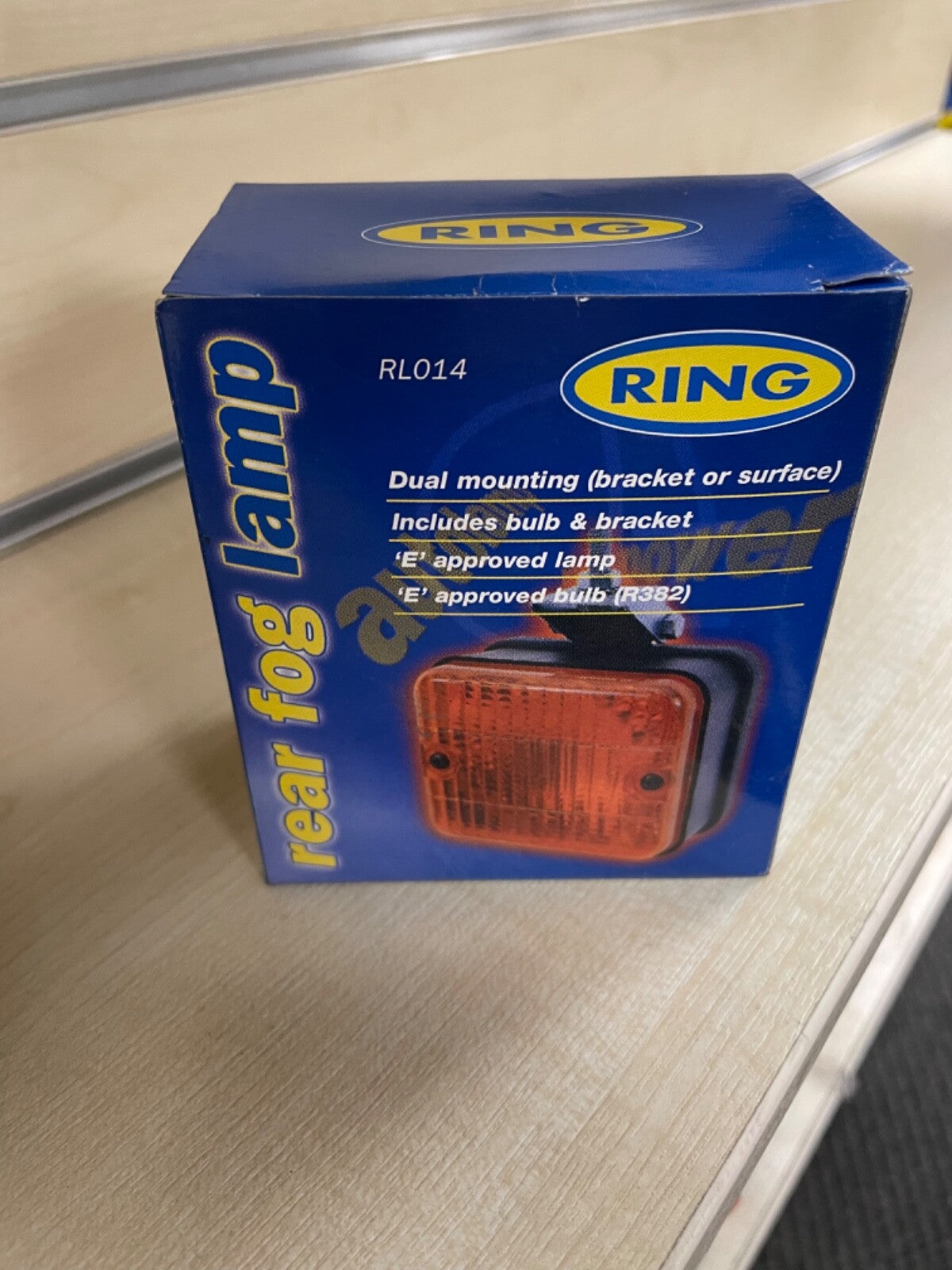 Universal 12v Car/Van/Trailer Approved Square Rear Red Fog Light/Lamp Easy Fit. 