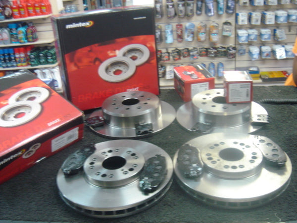FOR LEXUS IS200 FRONT  REAR MINTEX BRAKE DISCS & PADS