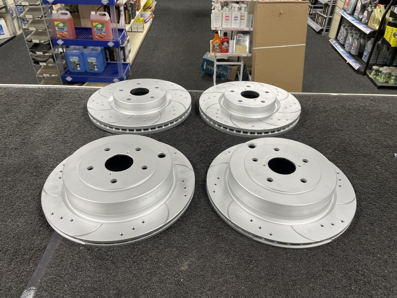 FOR SUBARU IMPREZZA 2.5 WRX STI DRILLED GROOVED BRAKE DISCS FRONT AND REAR 08 ON