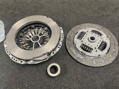BOXER RELAY 110 130 160 2.0 2.2HDi PUMA BlueHDi  GENUINE LUK 3PCE CLUTCH KIT NEW