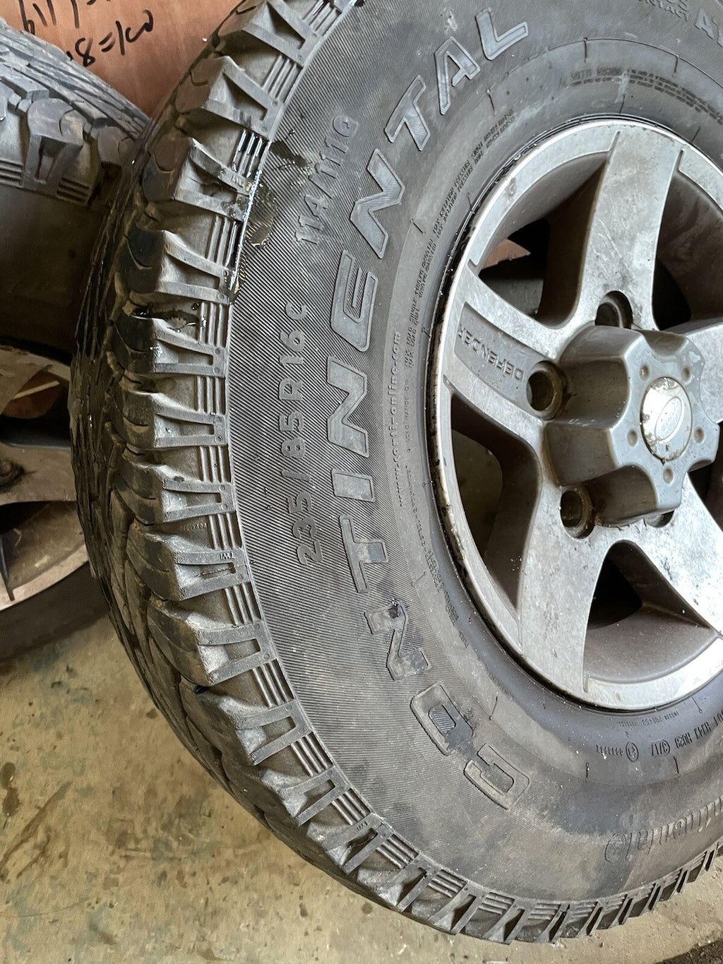 1 X FOR LAND ROVER DEFENDER SVX ALLOY WHEEL CROSS CONTI 235/85/16 C 8/9mm TREAD