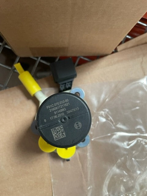 MERCEDES C E CLASS GLC VITO W447 SPRINTER UREA AD BLUE PUMP A0004700400 NEW