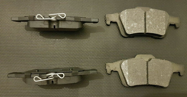 CADILLAC BLS FOCUS MK2 C-MAX TDCi TRANSIT CONNECT REAR BRAKE PADSS