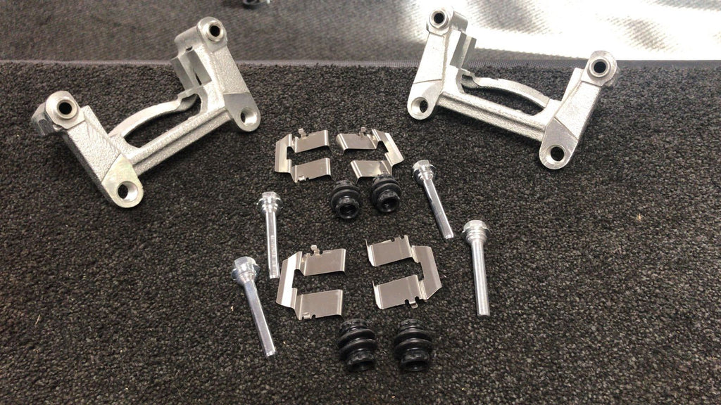  FOR VW T4 TRANSPORTER REAR BRAKE CALIPER CARRIER BRACKET SUPPORT X2 701615425 