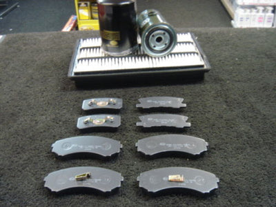 FOR SHOGUN PAJERO 3.2DID SERVICE KIT & BRAKE PADS FR RR