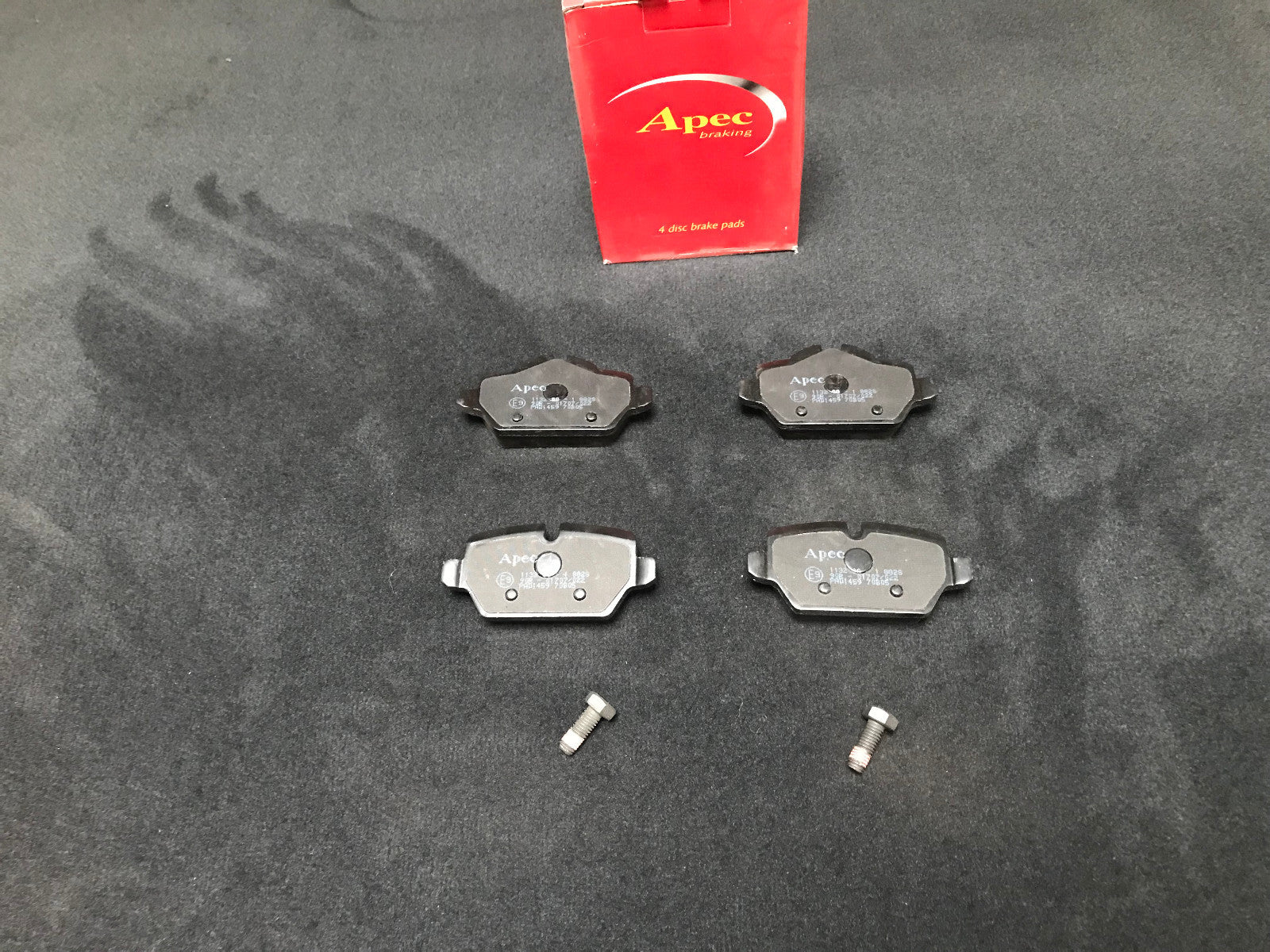 FOR BMW 116D 116I 118D 118I 120I 316D 316I 318D 318I 320I REAR BRAKE PAD SET 