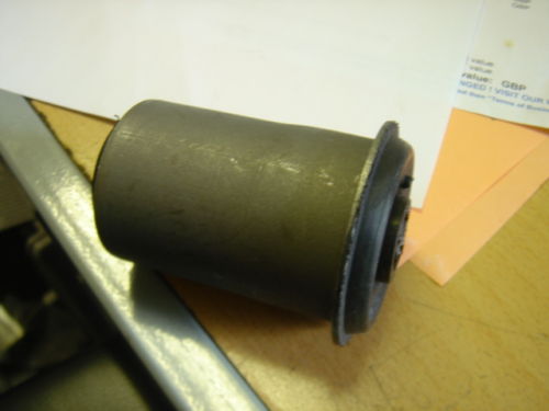 FORD EXPLORER 1995-2003  CONTROL ARM FRONT BUSH