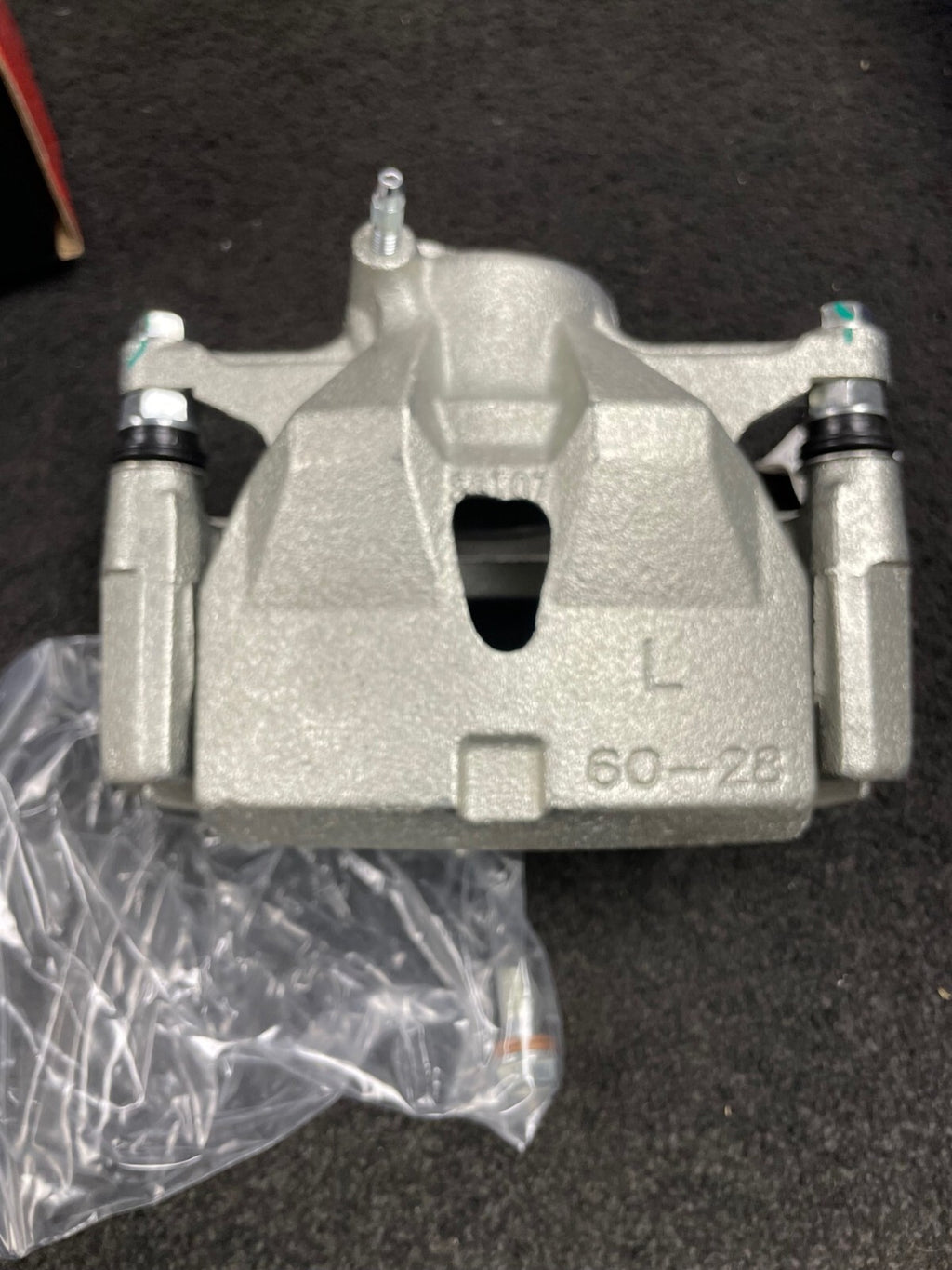 FOR LEXUS IS300h IS350 IS200D NS LH FRONT BRAKE CALIPER BRACKET CARRIER SLIDERS