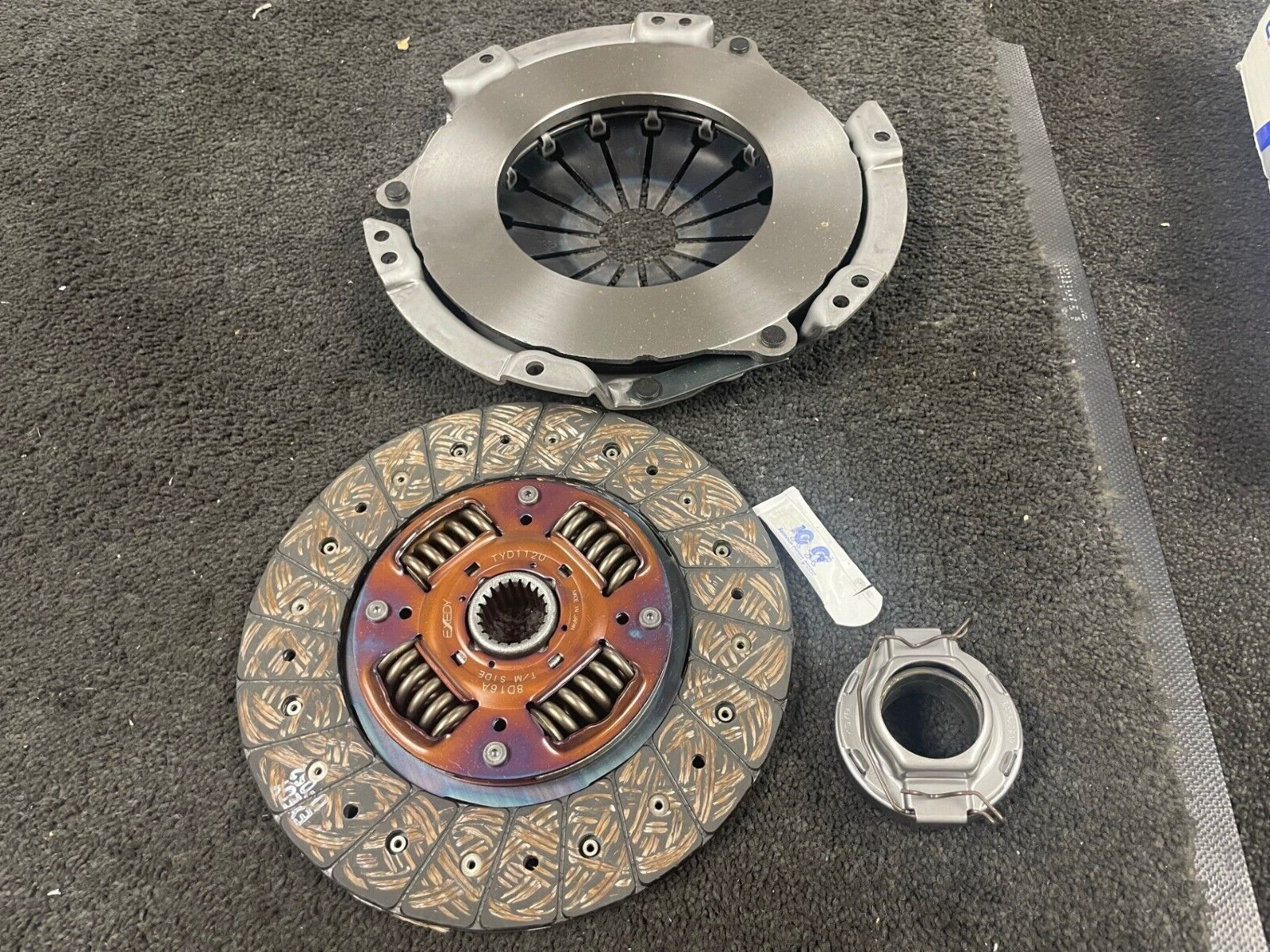 FOR TOYOTA HILUX 3.0D LN147 LN152 1997-2005 CLUTCH KIT 3 PCE BRAND NEW TYK2126