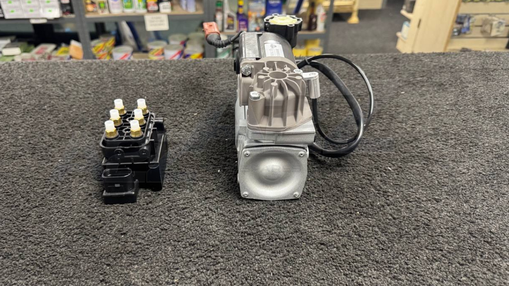 AIR SUSPENSION AIR COMPRESSOR PUMP FIT BENTLEY CONTINENTAL GT GTC FLYING SPUR