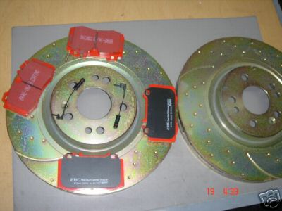FOR MERCEDES ML270 320 370 430 GROOVED BRAKE DISCS RED PADS