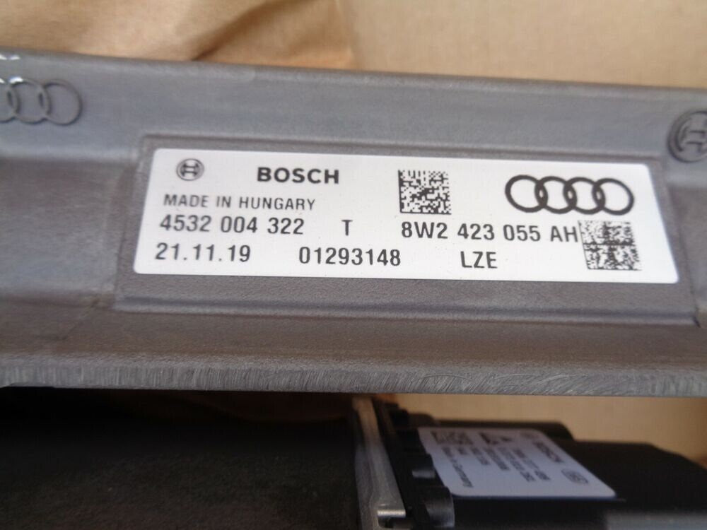 AUDI A4 S4 RS4 B9 8W A5 RS5 GENUINE NEW STEERING 8W2423055AH 8W2423055AK
