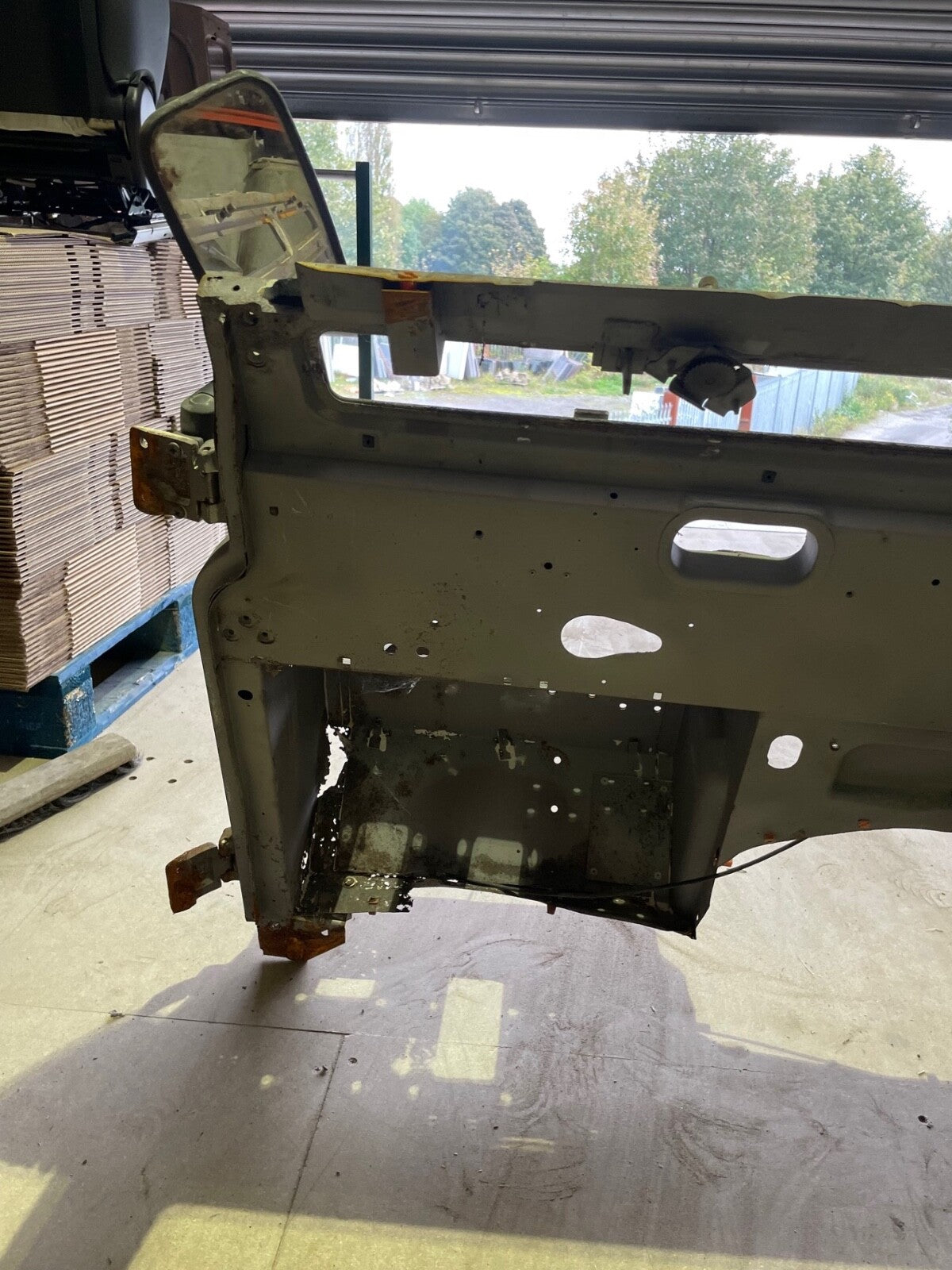 LANDROVER  DEFENDER 110 90 TDI BULKHEAD FOR LHD ONLY USED NEEDING REPAIR