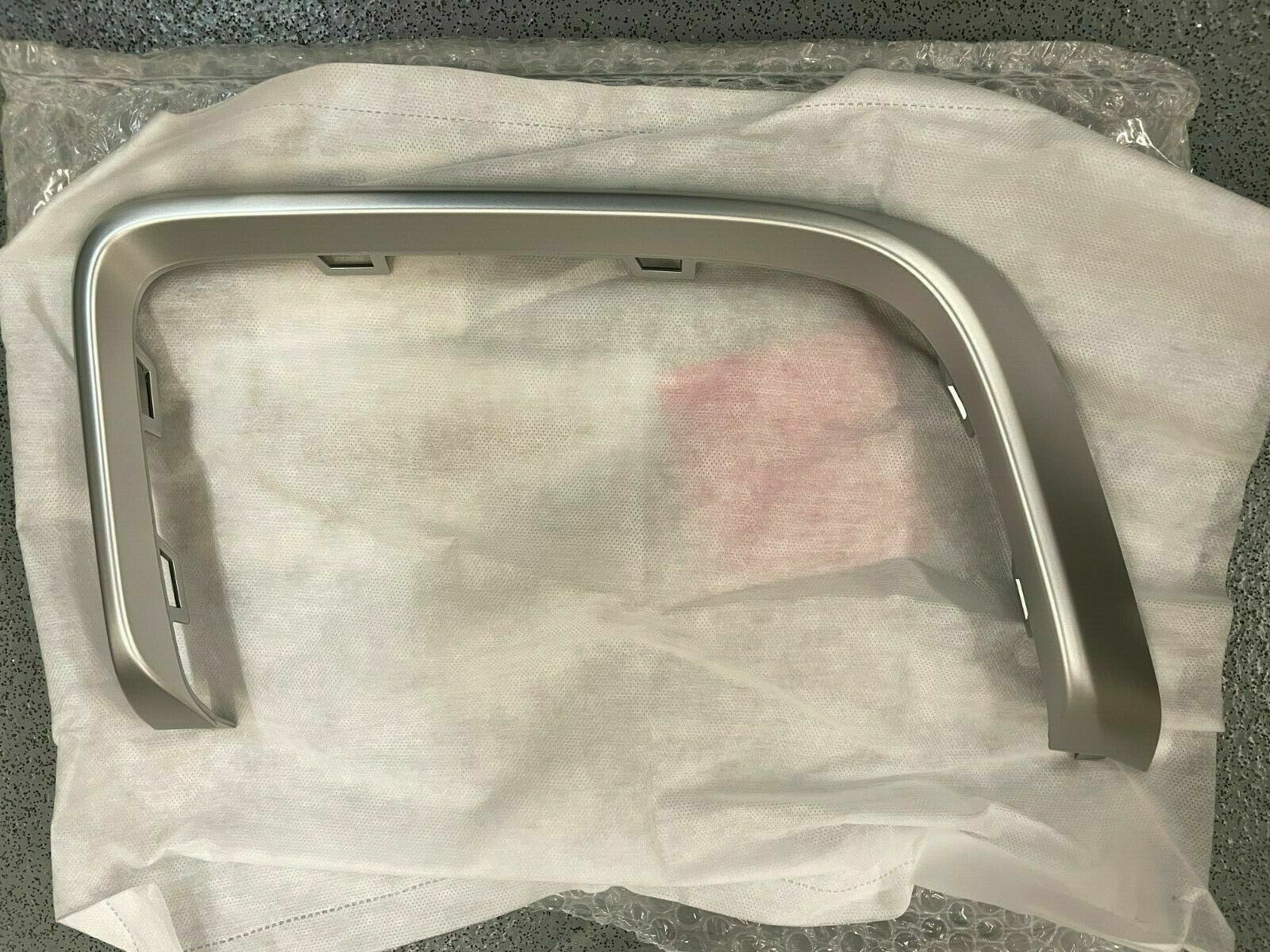 AUDI RS3 2016on REAR BUMPER DEFUSER EXHAUST TIPS TRIM RH ALUMINIMUM 8V48077321L1