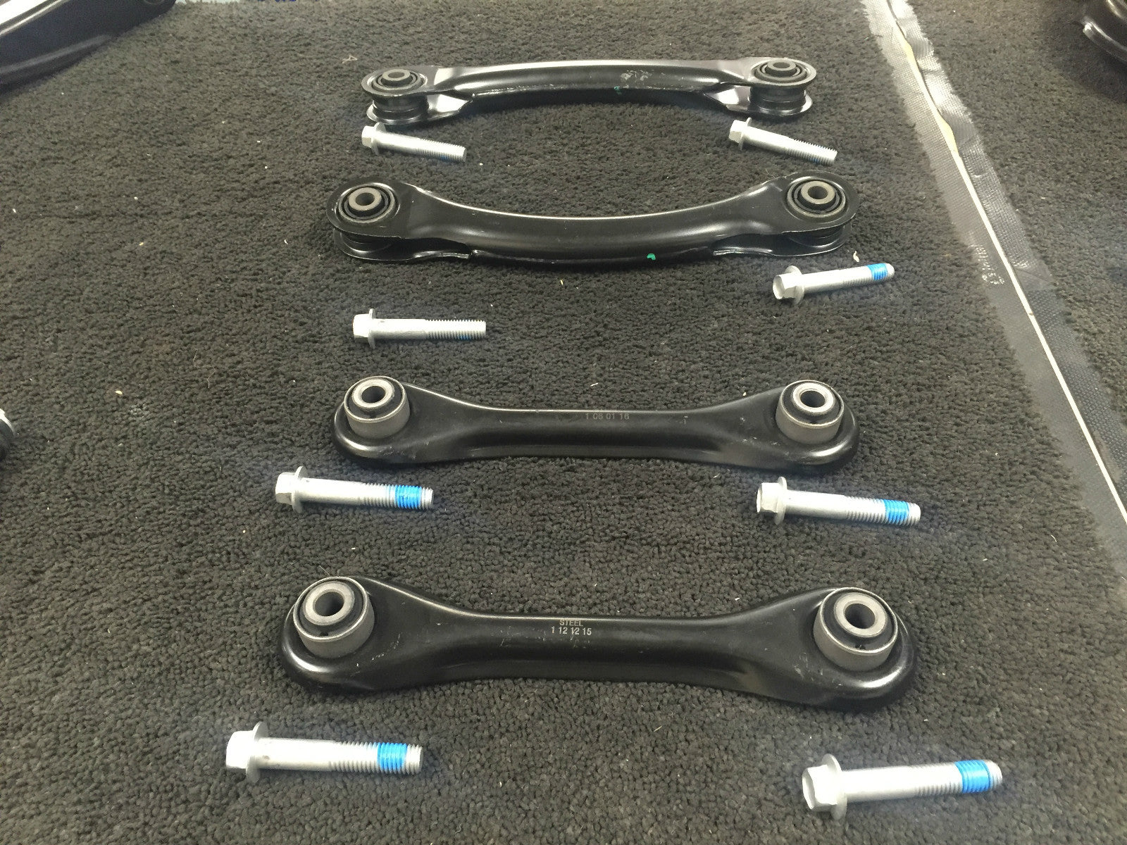 FORD FOCUS CONVERTIBLE 1.8 TDCi REAR AXLE SUSPENSION TRAILING ARMS UPPER LOWER
