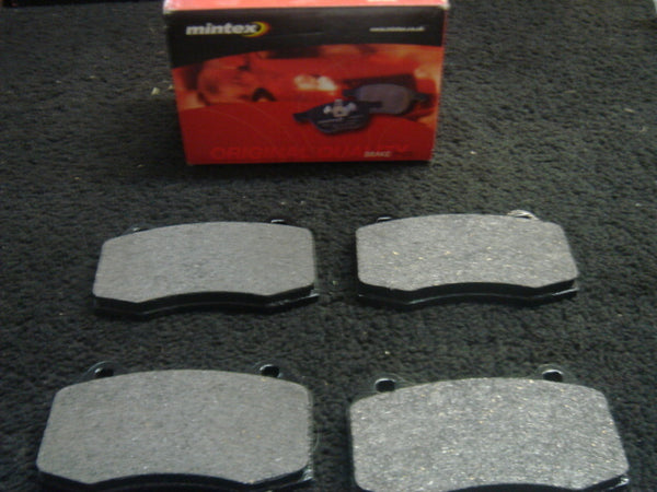 FOR NISSAN 350Z  FAIRLADY Z33 MINTEX  BRAKE PADS FRONT 