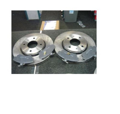 VOLVO S40 V40 FRONT BRAKE DISCS AND BRAKE PADS 256MM
