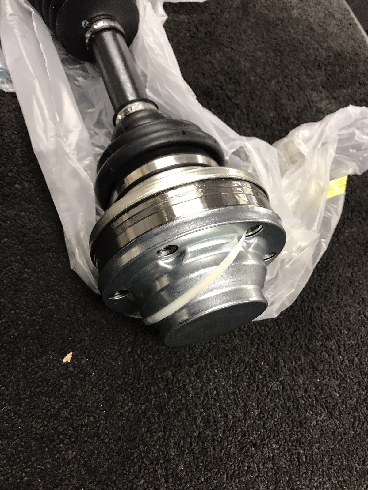 FOR  MERCEDES V CLASS V200 V220 CDi W638 1999-2004 DRIVESHAFT PASSENGER SIDE NEW