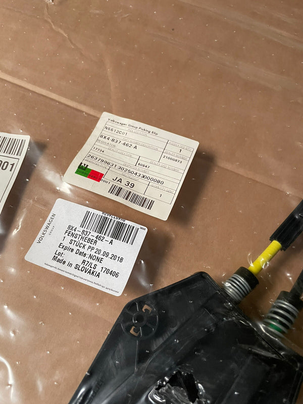 AUDI A1 5 Door 2010-2014 WINDOW REGULATOR FRONT DRIVER SIDE GENUINE AUDI