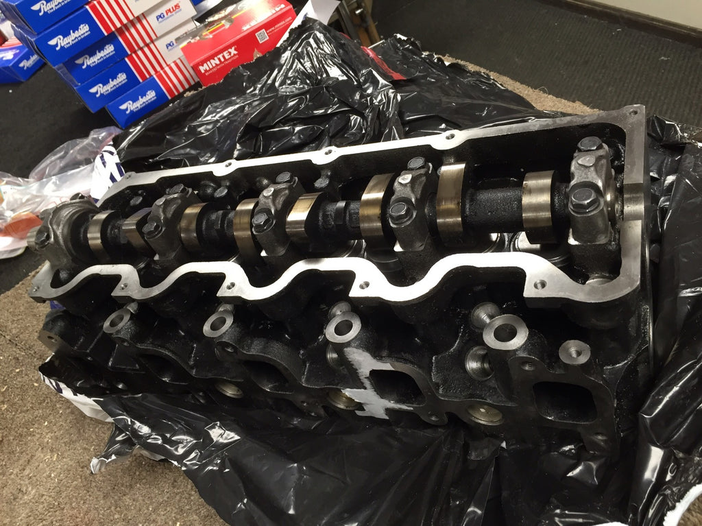 CYLINDER HEAD COMPLETE FOR TOYOTA LANDCRUISER HILUX SURF LN130 2.4TD 2L 2LT  USA