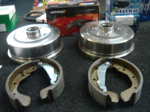  FOR FIAT PUNTO GRANDE PUNTO 1.3D 1.9D MULTIJET REAR BRAKE DRUM REAR BRAKE SHOES